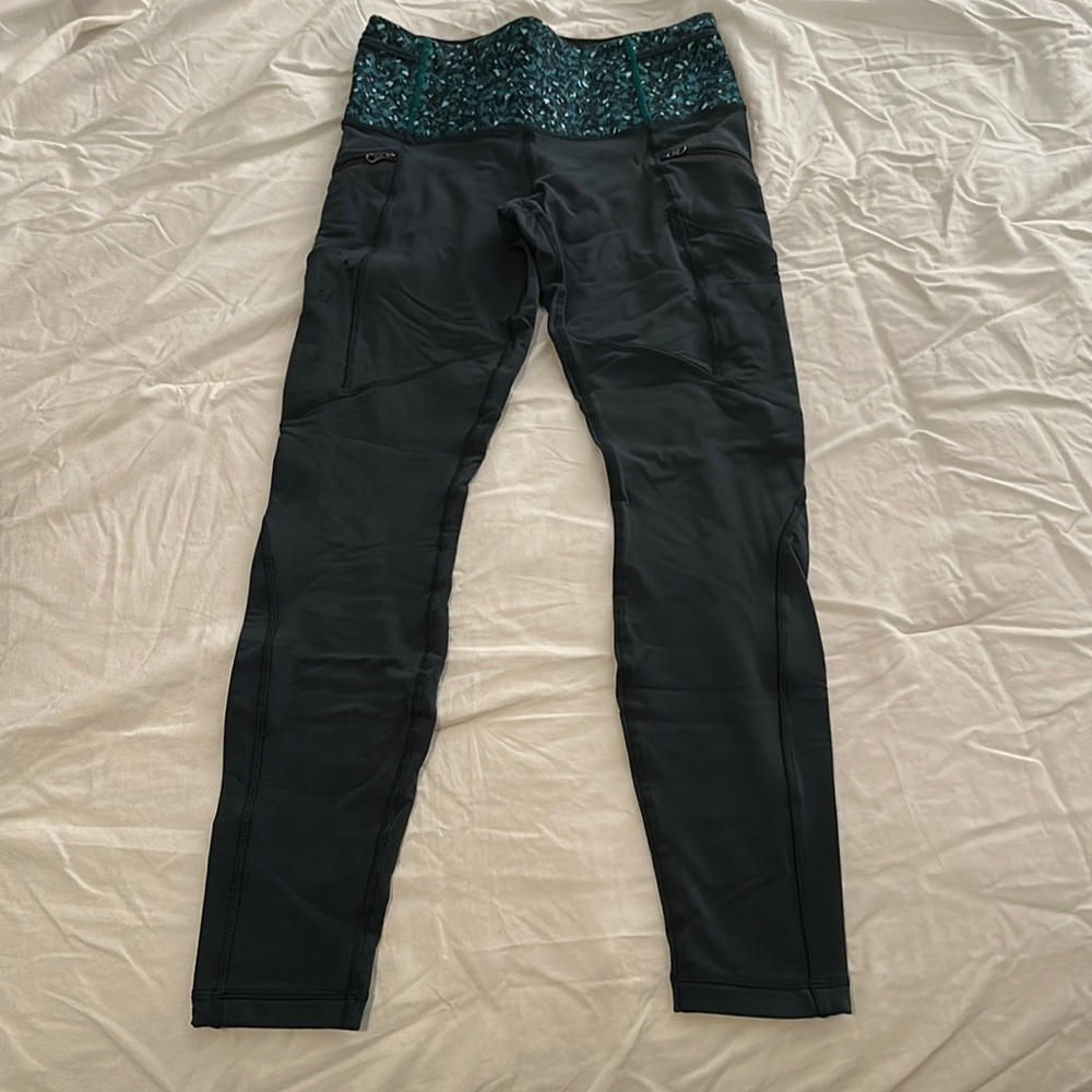 Lulu lemon leggings with pockets